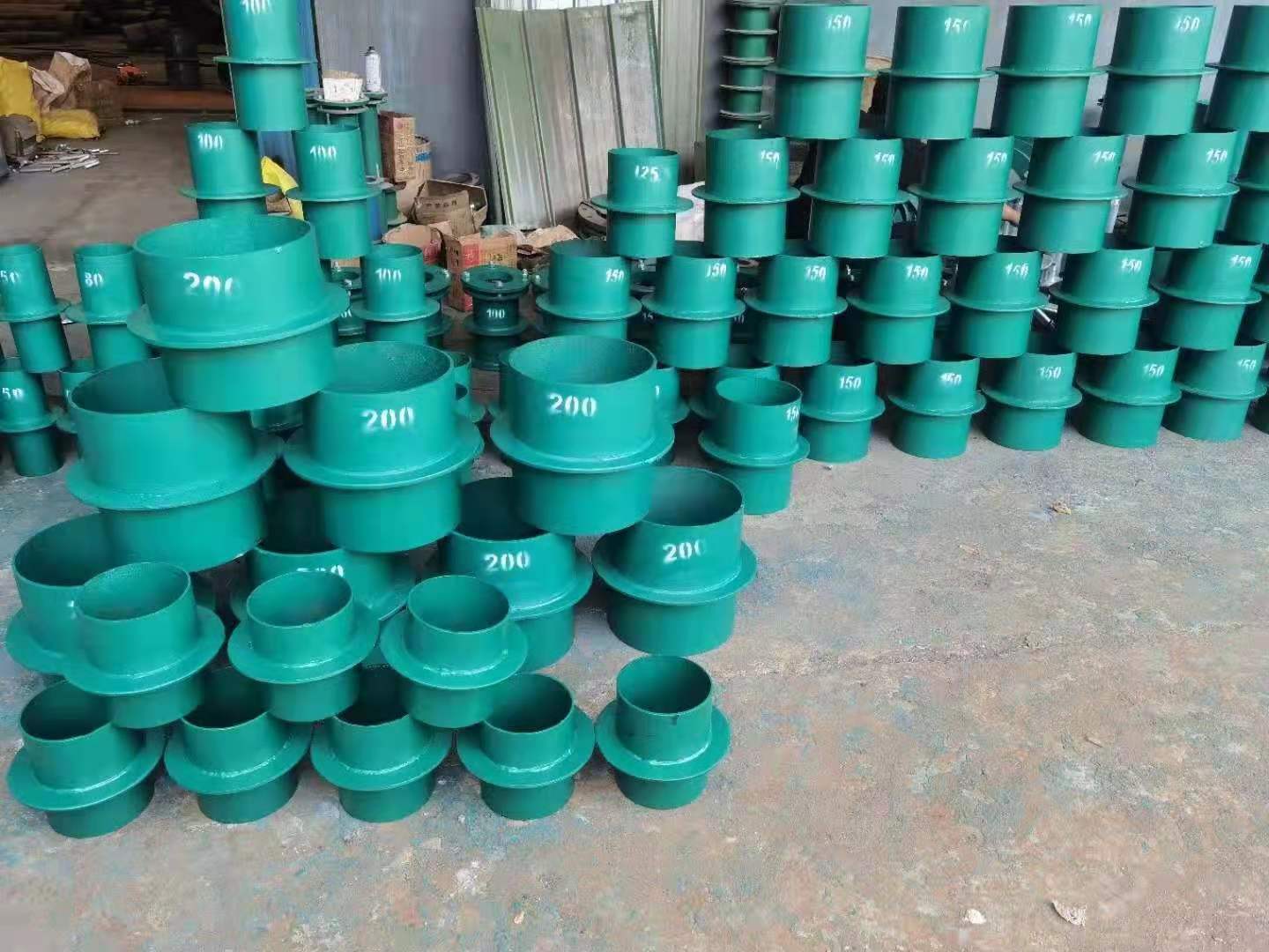 隨土建施工一齊安裝管道穿混凝土構造的剪力牆基礎、穿梁、穿異型